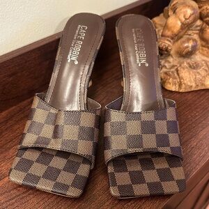 Cape Robbin Brown Check Slide Mules